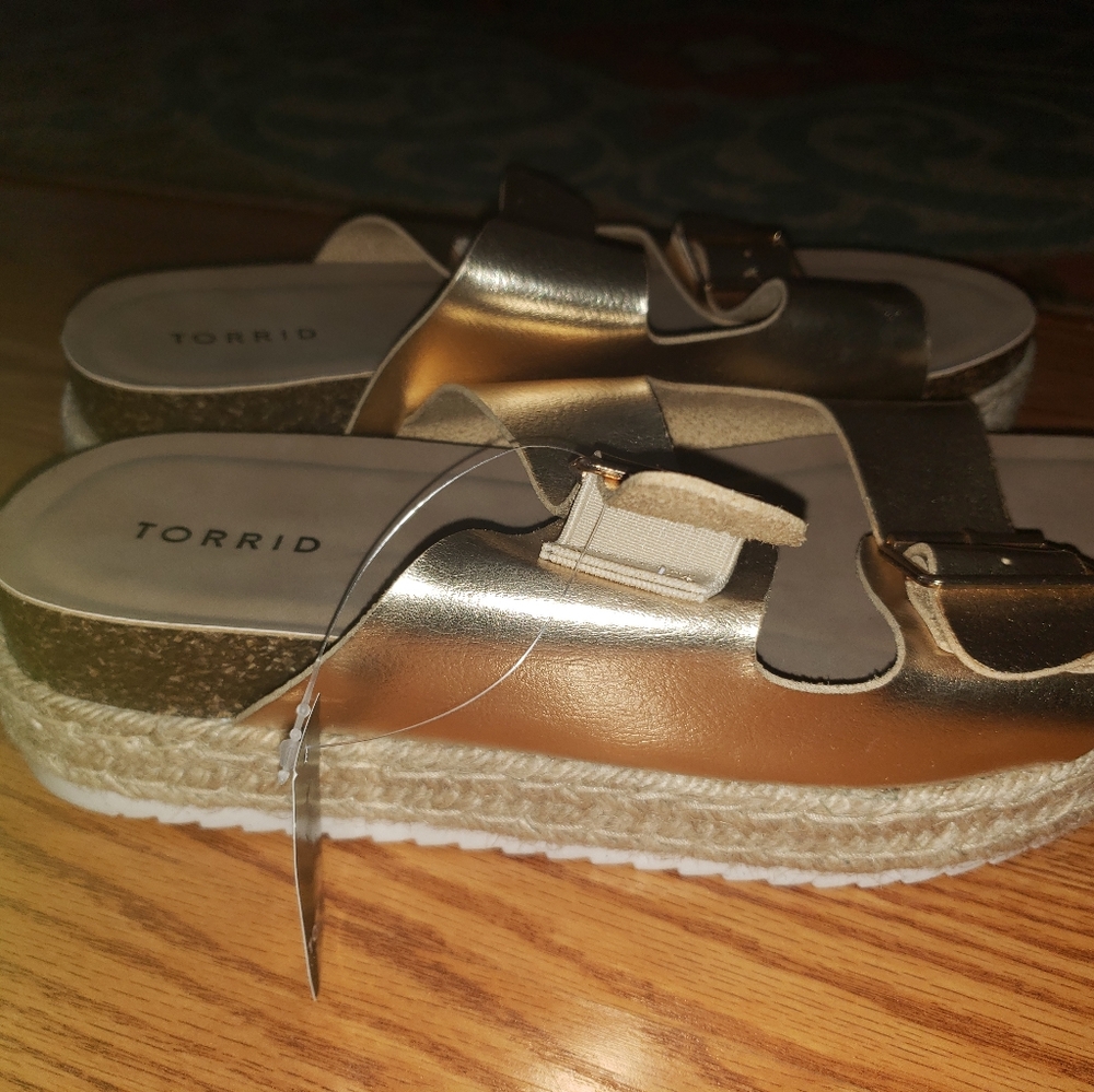 NWT Gold Torrid Double buckle sandals